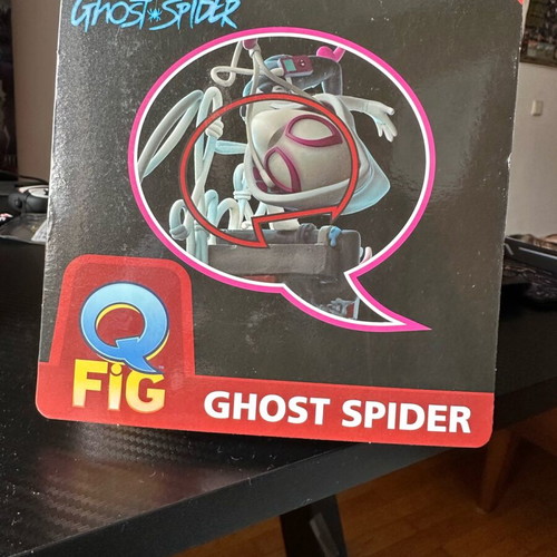 Q figure Ghost Spider like new