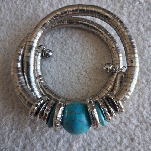 Elastic spiral bracelet with turquoise and silver snake chain, like new