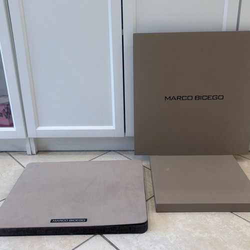Marco Bicego display stands used, set of two