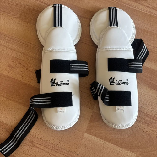 Martial arts protective pads size L