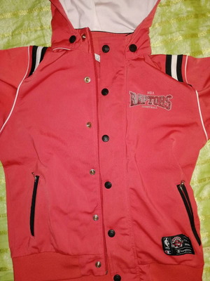 Παιδικό λεπτό μπουφάν Champion μεταχειρισμένο 7-8 ετών