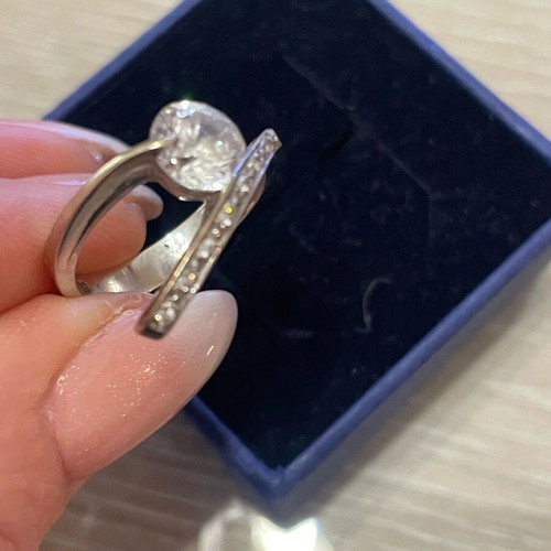White gold 585 ring used, size 57