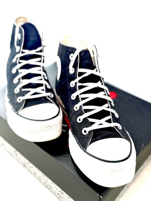 converse platform black white