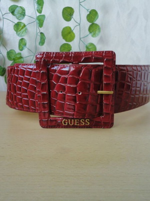 Guess women's belt red like new