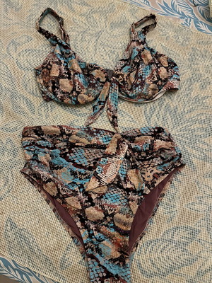 Crool bikini with high-waist slip, like new, size 48