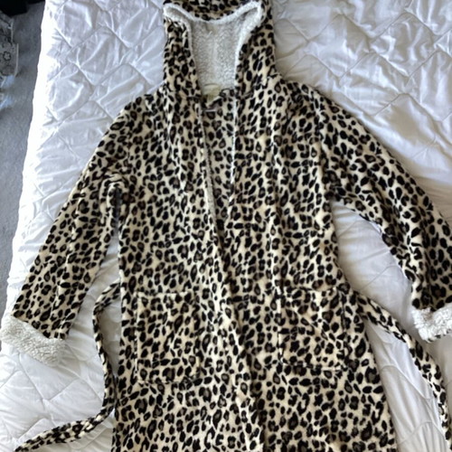 Leopard print fleece robe used, size small to medium