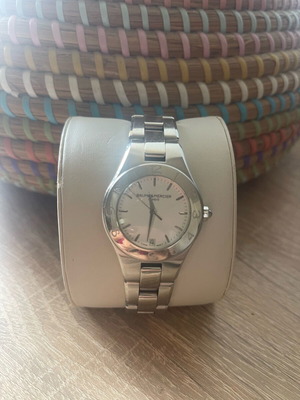 Baume & Mercier Linea 10009 women's steel quartz watch like new