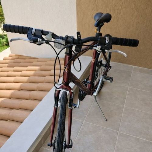KHS Vitamin A city bike like new, disc brakes, 700c wheels