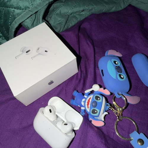 Apple AirPods Pro 2 wireless earbuds, like new, sweat resistant, white