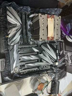 MSI MEG X299 Creation used set with i7 9800X and 16G DDR4-2666