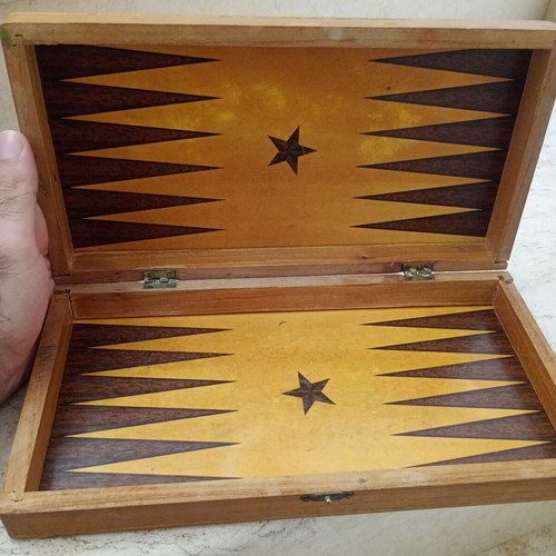 Wooden backgammon board 29x15 used, no checkers