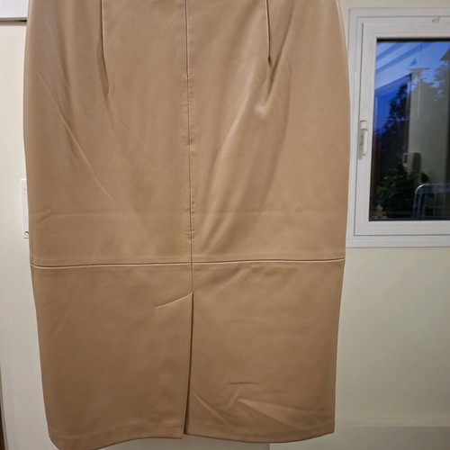Reserved skirt new, beige leatherette, waist 40cm×2