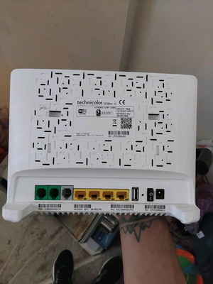 Router like new without charger
