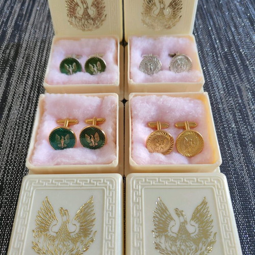 Cufflinks of the seventh anniversary, April 21 set!