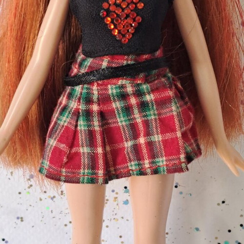 Bratz Pretty'n'punk Meygan doll redressed with flaws