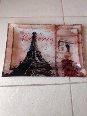 Decorative platters pack of 2 like new