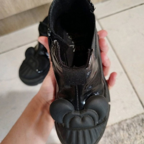 Zara kids boots size 26 like new, black Disney