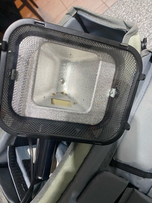 Flash for 1983 photos used without bulb with carrying case