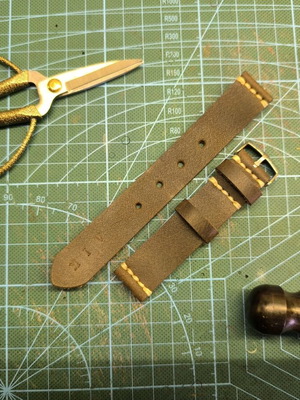 Handmade leather watch strap, custom colors, 18-28mm