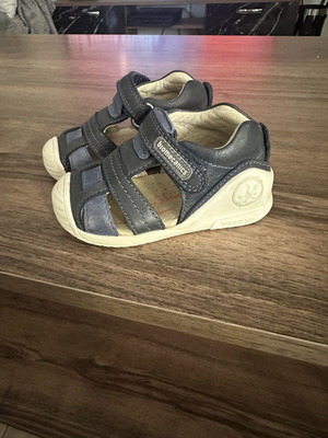 Biomecanics children's shoes like new