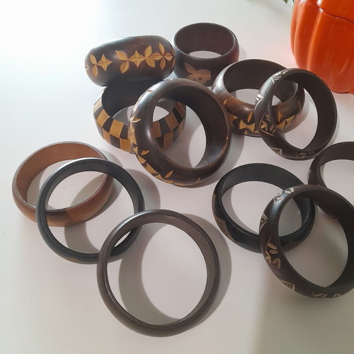 Wooden bracelets new, pack of 11, ethnic beige and brown