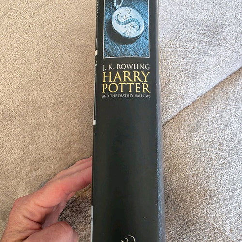 Harry Potter and the Deathly Hallows First Edition 2007 used