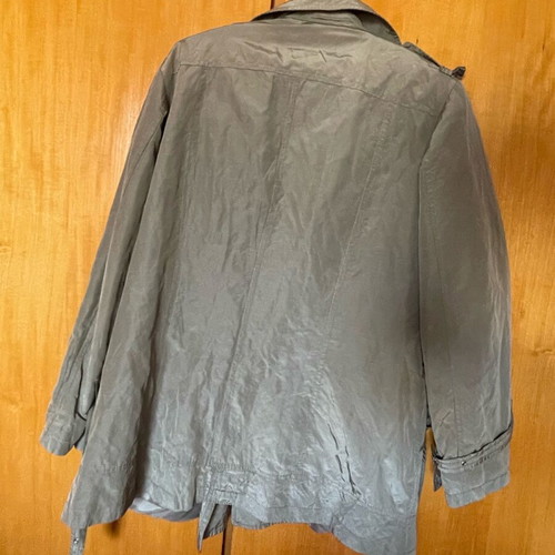 Trench coat like new with belt, size 52