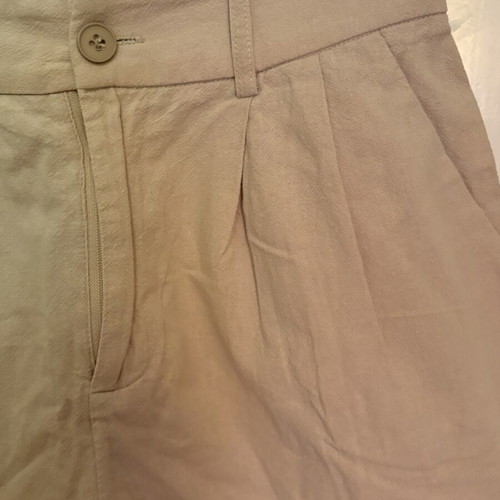 Shein beige high-waisted women's shorts with pleats