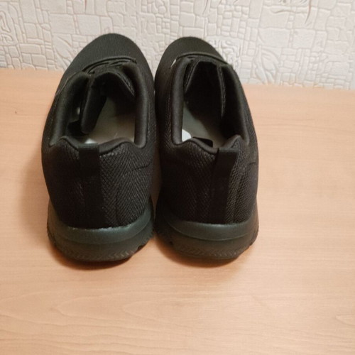 Skechers sports black sneakers new size 42