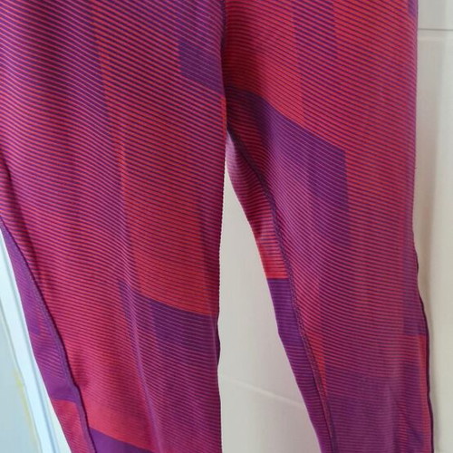 Reebok women's sports leggings S/M, pink and purple, long