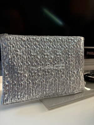 Νεσεσέρ MAC καινούργιο ασημί φάκελος