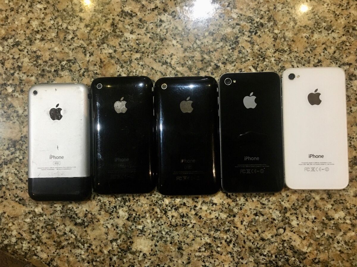 iPhone 2G 3G 3GS 4 4s used, collection… - € 580,00 - Vendora.cy