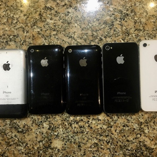 iPhone 2G 3G 3GS 4 4s used, collection pack