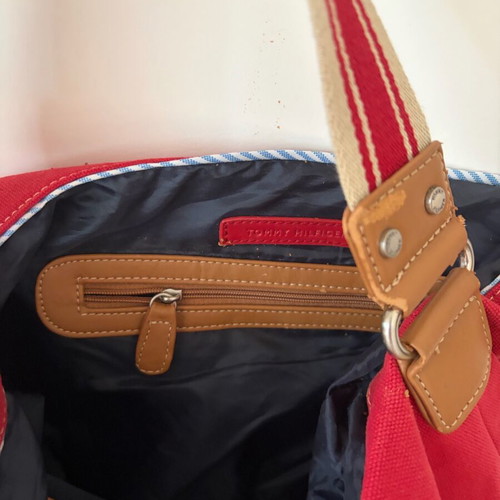 Tommy Hilfiger shoulder bag used, vintage red canvas with leather details