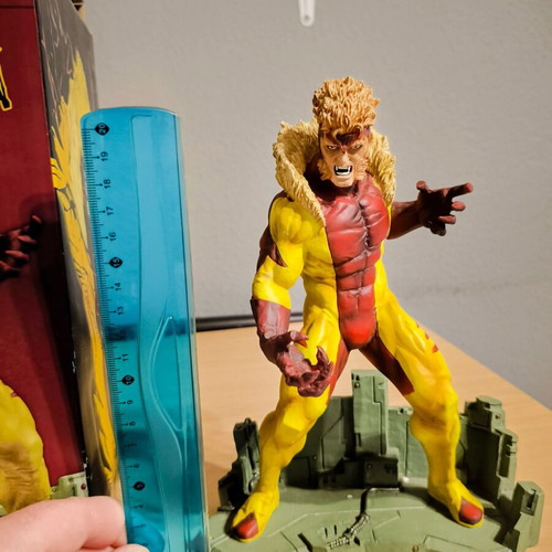 Sabretooth statue from X-Men by Marvel new
