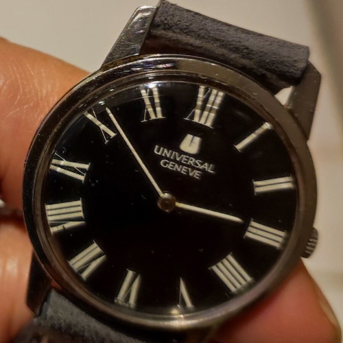 Universal Geneve 1-42 manual winding watch used, 31mm case, leather strap