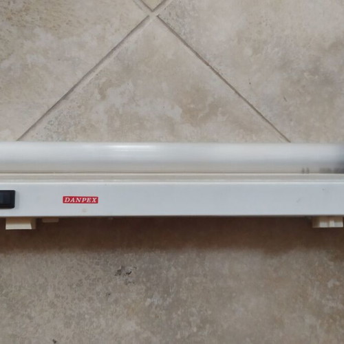 Wall light used for bathroom or office with 40 cm lamp