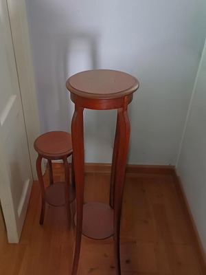 Set of 4 authentic 1920s flower stands solid wood like new