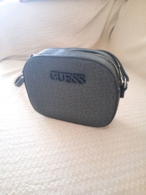Guess crossbody bag black like new