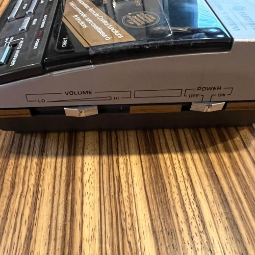 Vintage Original GE General Electric 2-9880 answering machine with cassettes used
