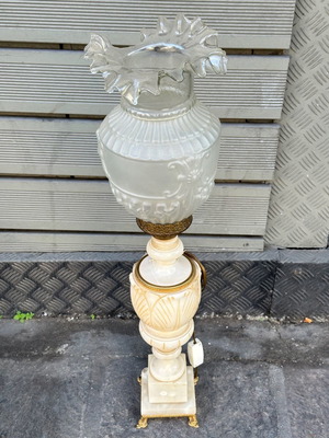 Onyx lamp used with bronze decorations functional