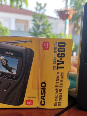 Casio TV-600 Portable Pocket Television 2.2 Inch New