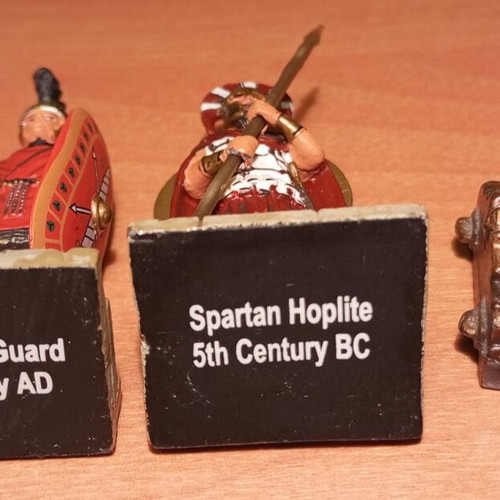 Set with 3 metal figures DeAgostini