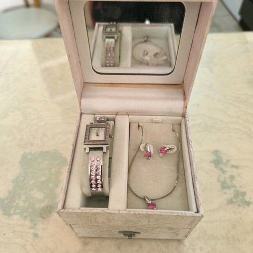 Jewelry set with watch and bijou like new, pink