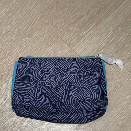 Estée Lauder Small Cosmetic Pouch New, Purple