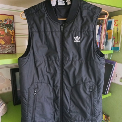 Adidas vest used for boys 12 years, size 152 cm, black