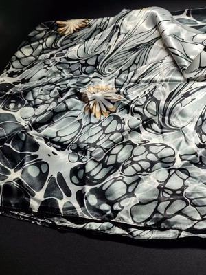 Black and white scarf new 90 x 90 cm