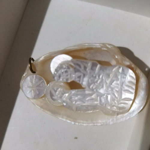Hanging figure The Nativity new in shell