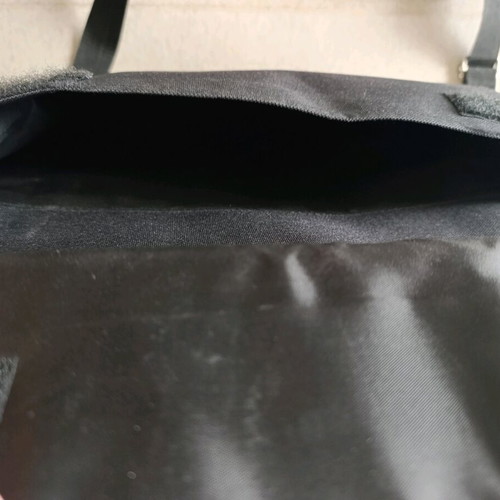Τσάντα Laptop Base XX σαν καινούργιο, μαύρη, μέχρι 17" με θήκη Α4