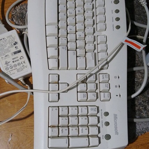 Retro computer set Pentium 4 Windows XP used with Sony 15" monitor and Microsoft keyboard